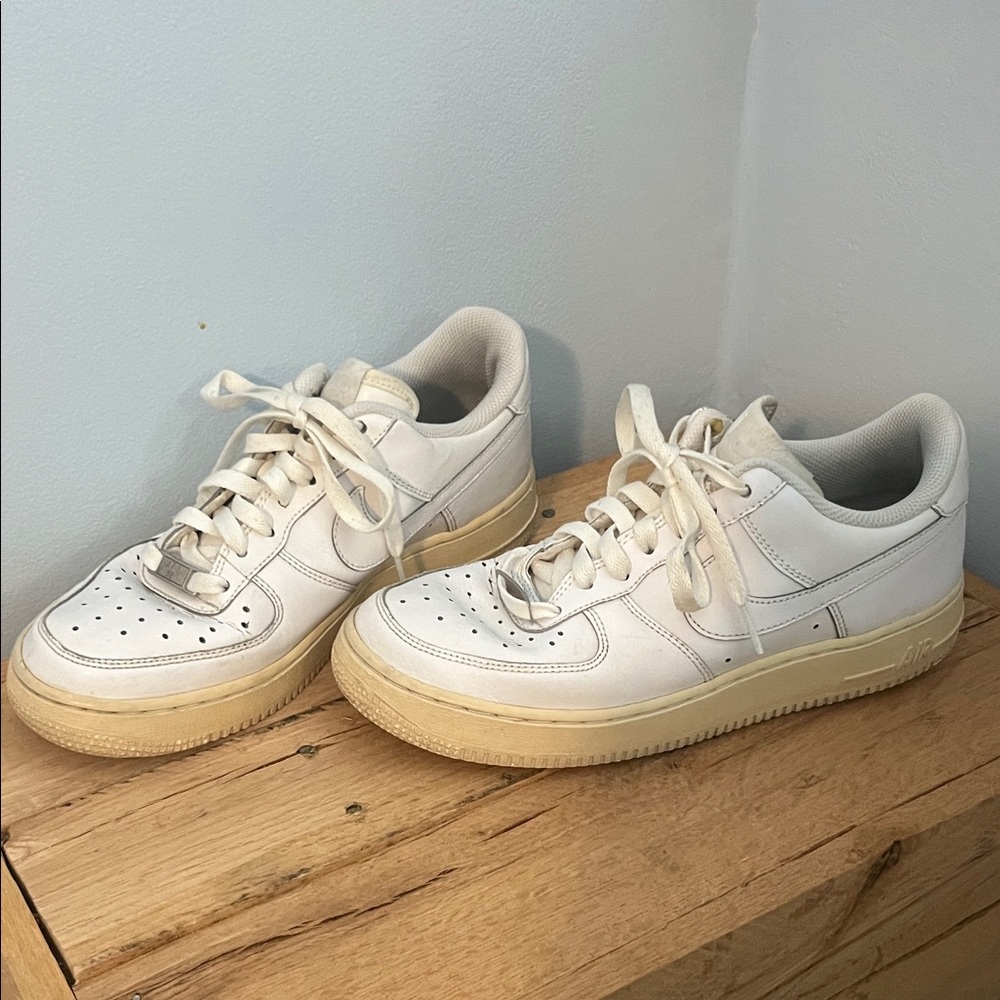 White Nike Air Force Ones AF1s | 6Y / Women's 7.5